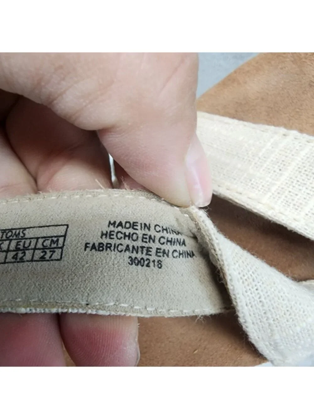 Toms Shoes Womens Size 10 Tan Wedge Heel Sandals
